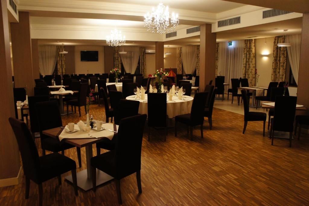 Hotel Camelot Szczawno-Zdroj Esterno foto