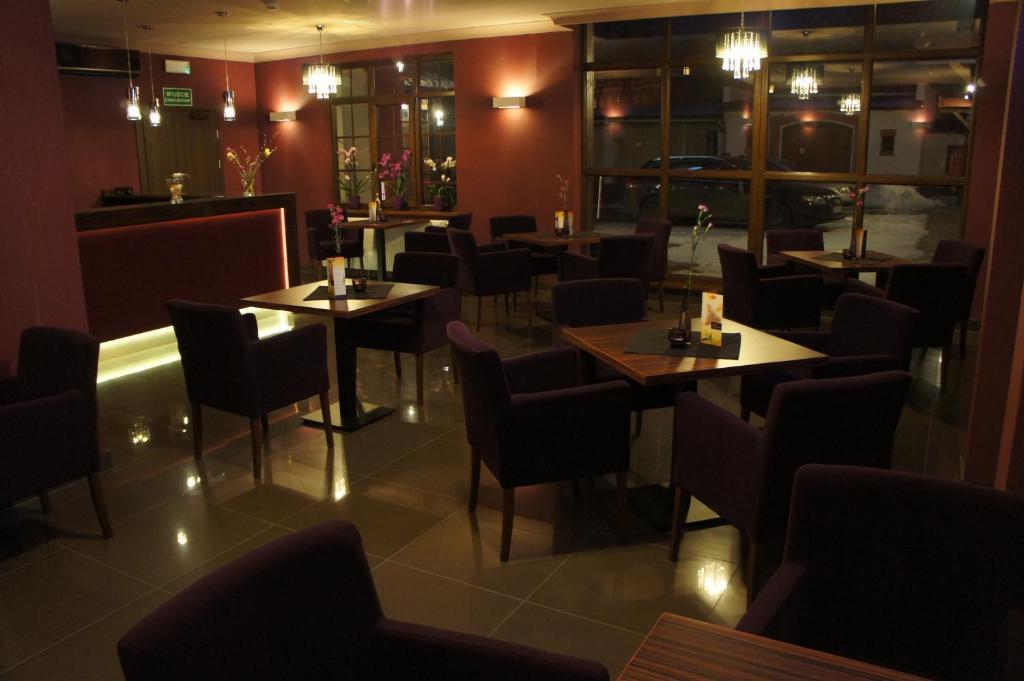 Hotel Camelot Szczawno-Zdroj Esterno foto