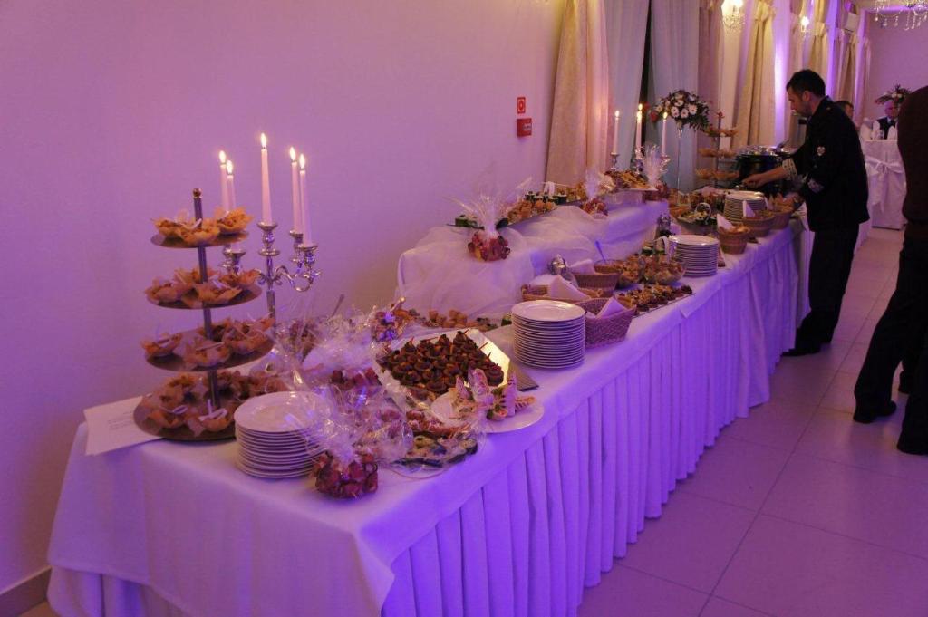 Hotel Camelot Szczawno-Zdroj Esterno foto