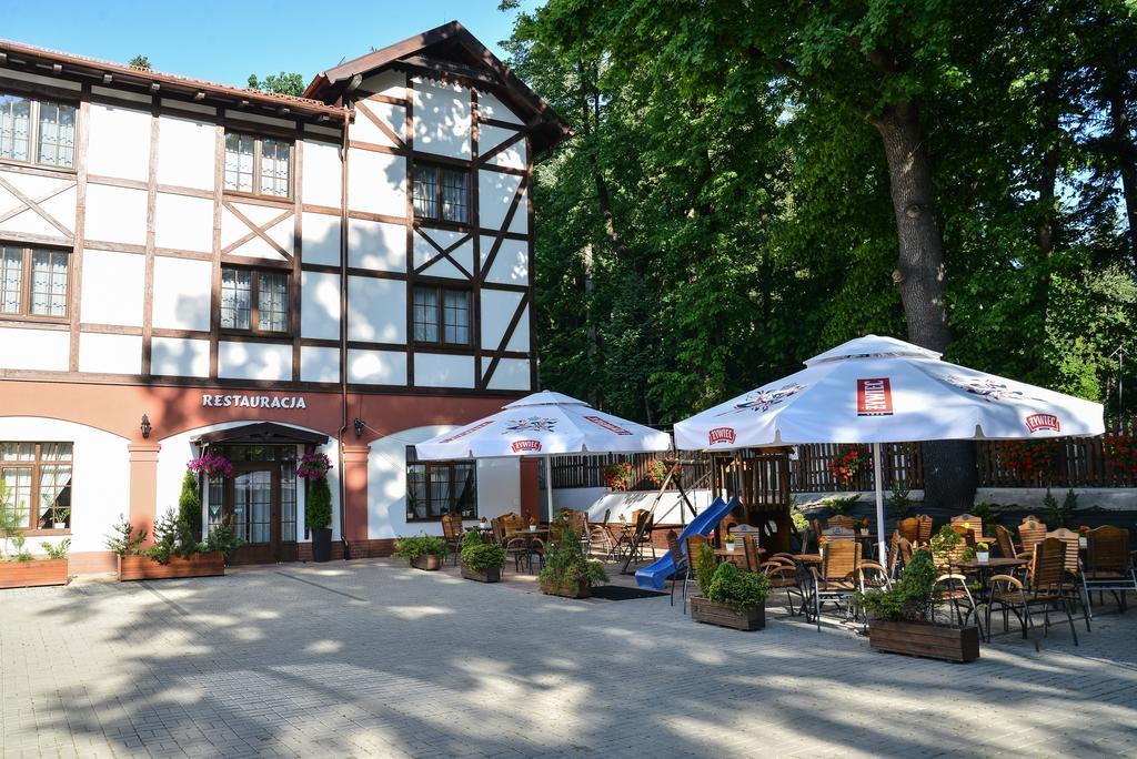 Hotel Camelot Szczawno-Zdroj Esterno foto