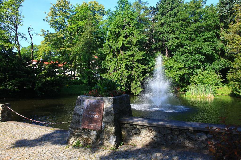 Hotel Camelot Szczawno-Zdroj Esterno foto