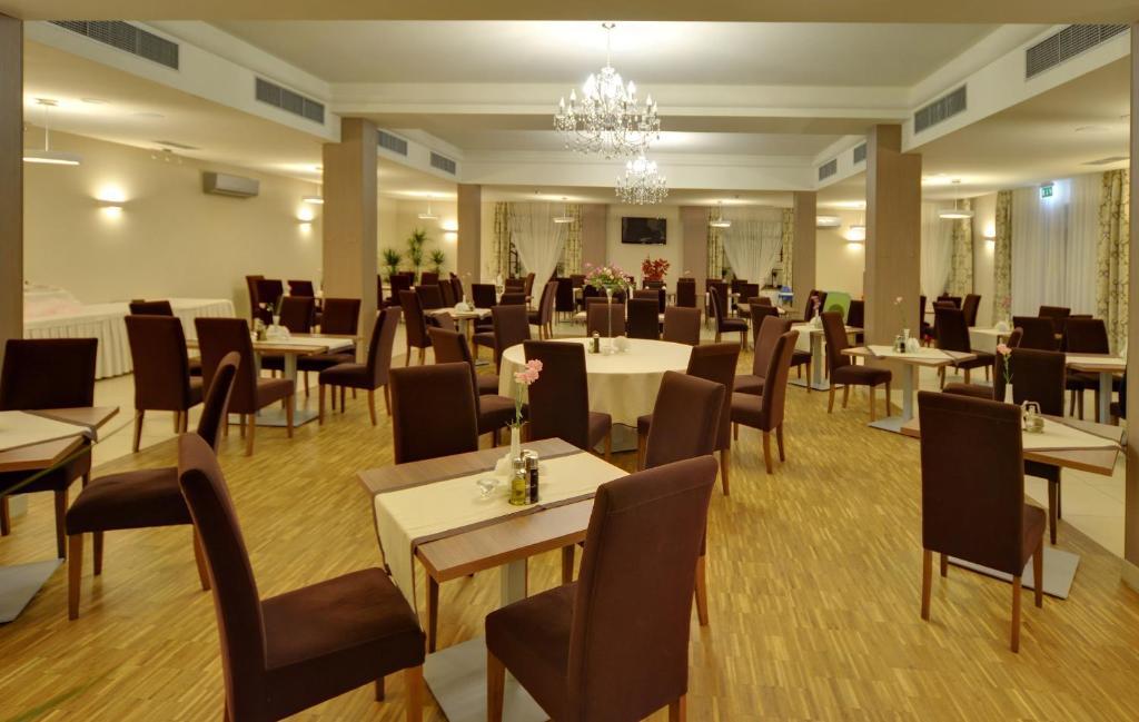 Hotel Camelot Szczawno-Zdroj Esterno foto